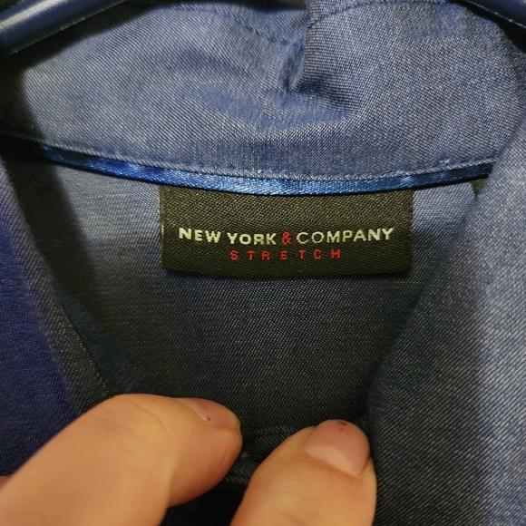 NEW YORK & CO Blue Button Down Blouse Short Three Quarter Long Sleeve Size XS - Picture 17 of 17